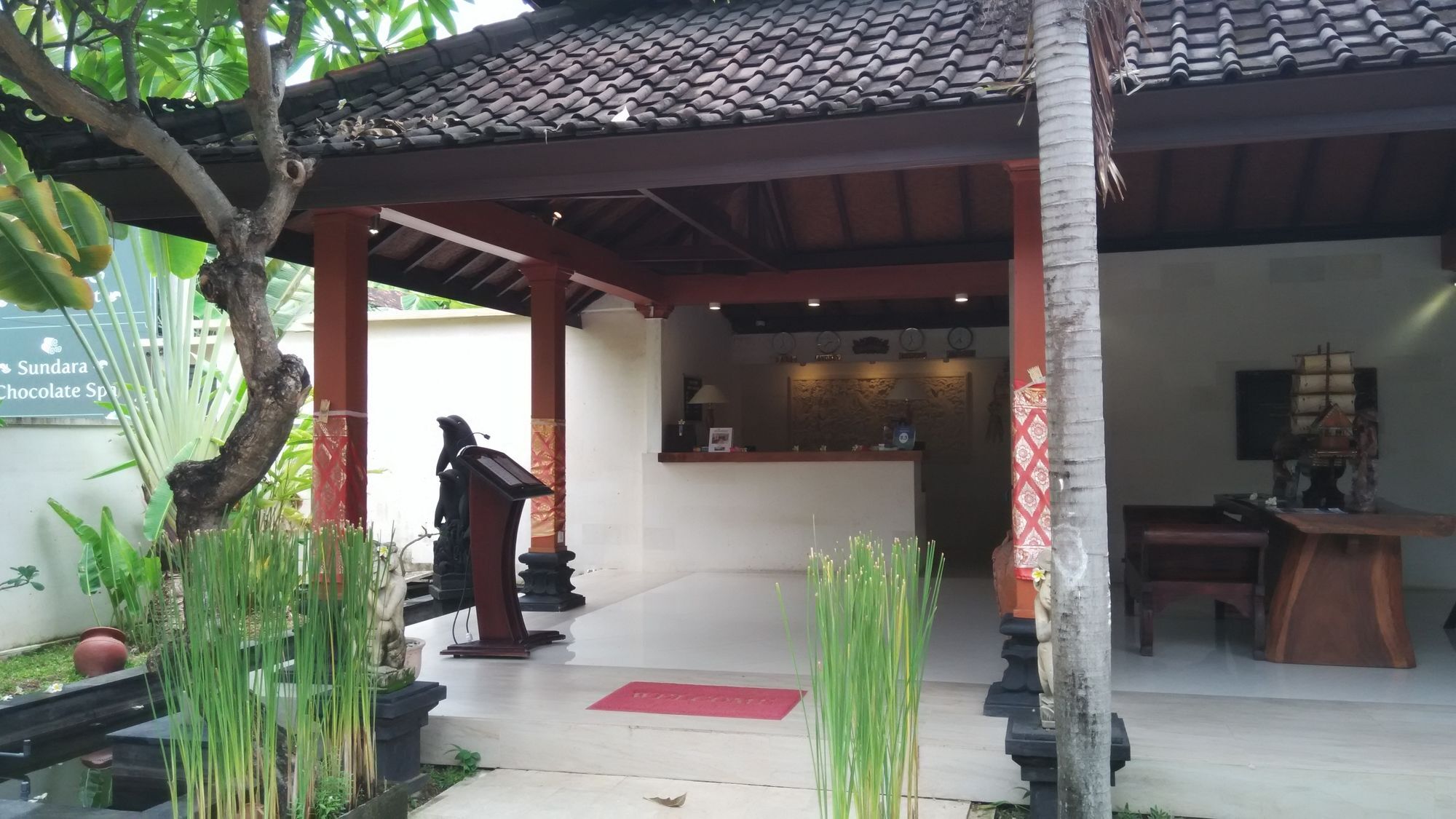 Hotel Melamun Lovina Exterior foto